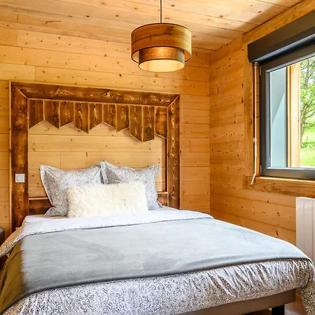 Chalet Le Brusyna Avec Jacuzzi Saint-Maurice-sur-Moselle