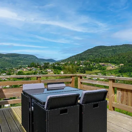 Chalet Le Brusyna Avec Jacuzzi *