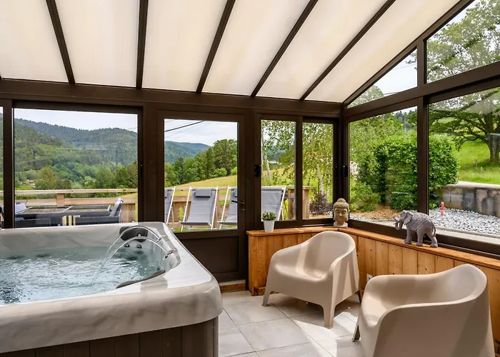 Chalet Le Brusyna Avec Jacuzzi