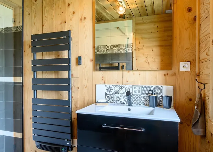 Chalet Le Brusyna Avec Jacuzzi *