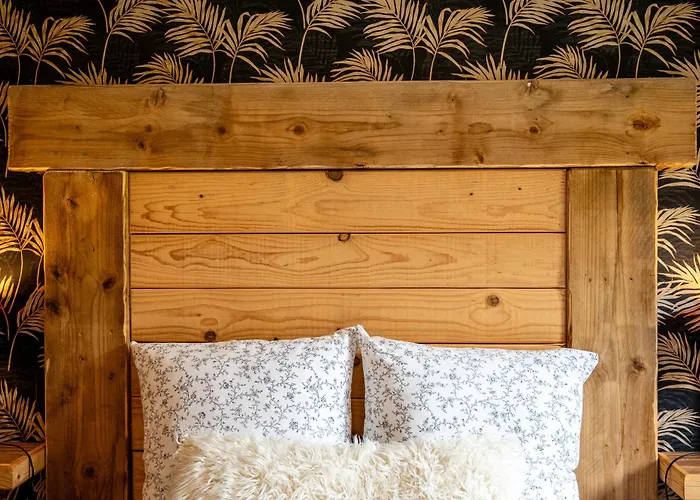 Le Brusyna Avec Jacuzzi